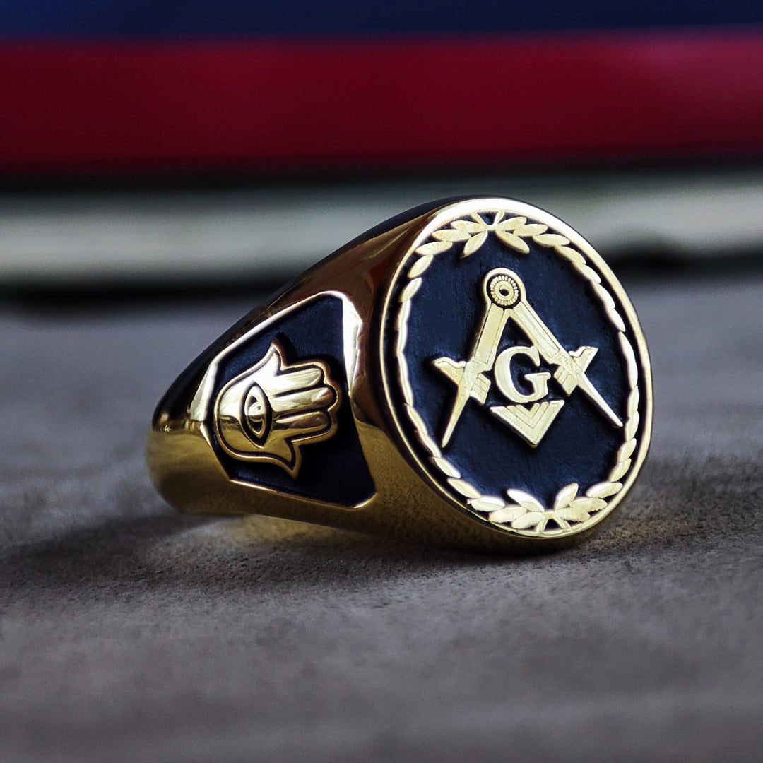 Gold-filled Freemason ring, custom-made with the Masonic emblem, ideal for daily wear or special occasions.