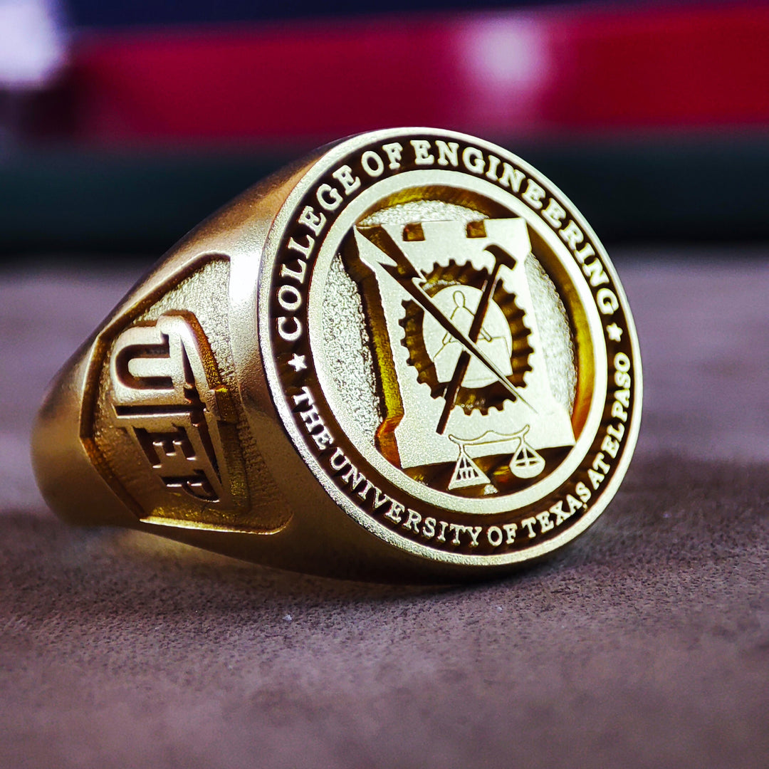 This round vermeil university ring is an elegant and timeless piece, crafted for graduates who appreciate personalized jewelry. Made from sterling silver with thick gold plating, this sleek college signet ring symbolizes academic success. Whether worn daily or as a meaningful keepsake, this custom graduation ring is a stylish gift for students and alumni who want to celebrate their achievements with a refined touch.