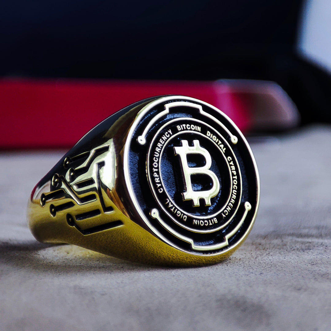 Gold Bitcoin ring for men, combining sophistication with a passion for blockchain. A stylish addition to any crypto enthusiast’s collection.