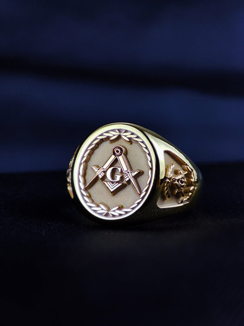 Freemason symbol ring in 925 sterling silver, a timeless piece of Mason jewelry.