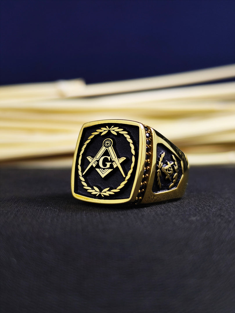 Elegant Master Mason Signet Ring for Men - Silver Freemason Jewelry Gift