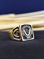 Load image into Gallery viewer, Custom gold square graduation ring, designed for men. A bold and elegant piece that commemorates educational success.