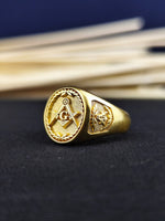 Load image into Gallery viewer, Gold Masonic Ring for Men and Women - Freemason Jewelry Gift