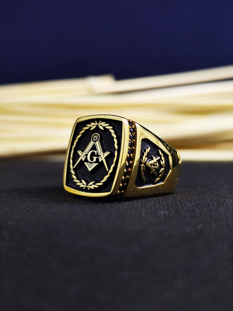 Elegant Master Mason Signet Ring for Men - Silver Freemason Jewelry Gift