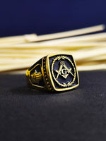 Load image into Gallery viewer, Elegant Master Mason Signet Ring for Men - Silver Freemason Jewelry Gift