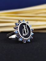 Load image into Gallery viewer, Elegant women’s name ring with a central stone, crafted in silver. This ring is ideal for adding a personal touch to any look with its custom engraving.