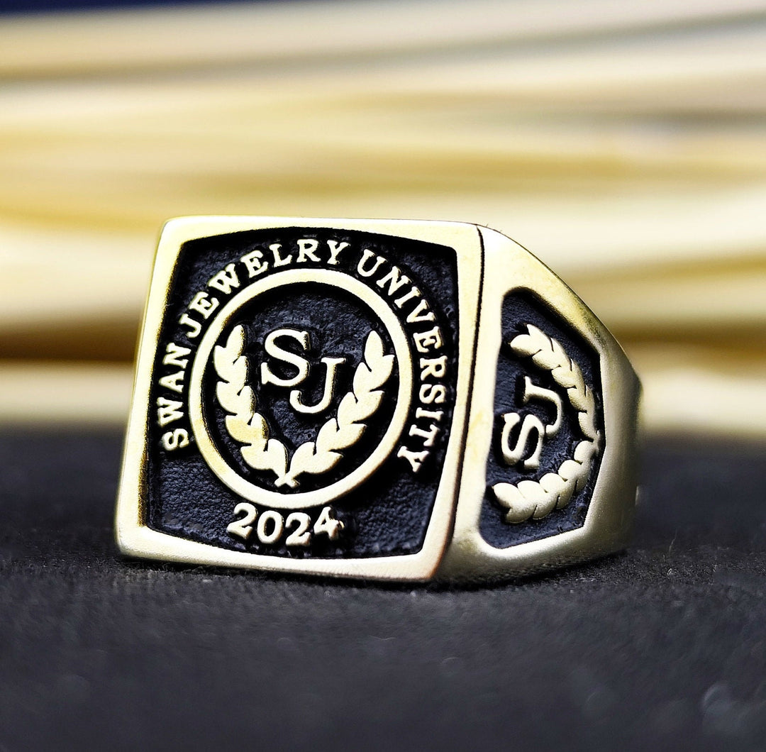 Custom square men’s university ring, available in gold or silver. Perfect for celebrating academic milestones with elegance.