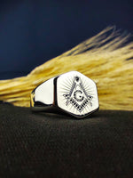 Load image into Gallery viewer, Customizable Masonic signet ring with a sleek, polished design