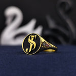 Load image into Gallery viewer, This personalized gold-plated gemstone ring is a stylish and sophisticated jewelry piece, engraved with a name of your choice. A delicate and elegant ring for women, designed to be worn daily or on special occasions. Perfect as a gift for birthdays, anniversaries, or romantic gestures, this minimalist ring captures the essence of refined beauty and sentimental value.