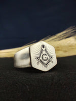 Load image into Gallery viewer, Men's Masonic ring showcasing the all-seeing eye symbol in a bold design