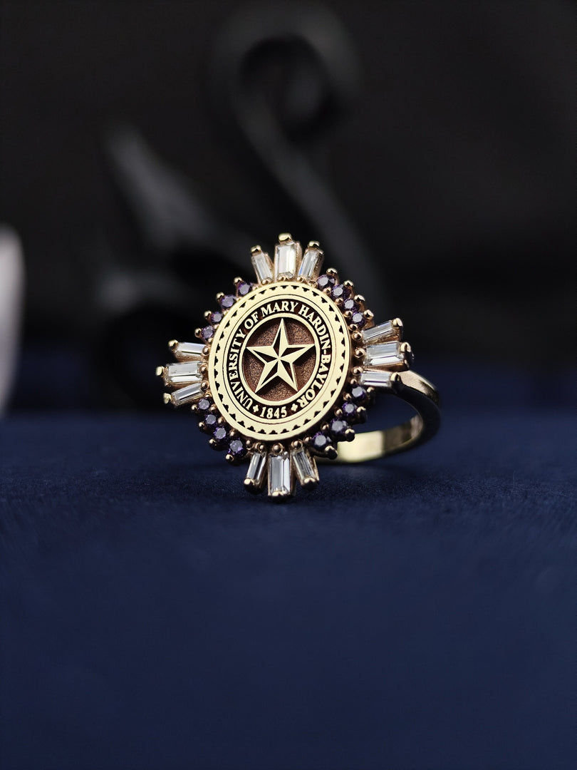 This minimalist 14K gold university ring features a radiant baguette stone, making it a stunning addition to any jewelry collection. A perfect graduation gift for women, this delicate signet ring symbolizes achievement and pride. Whether stacked or worn alone, this versatile piece complements both casual and formal looks effortlessly.