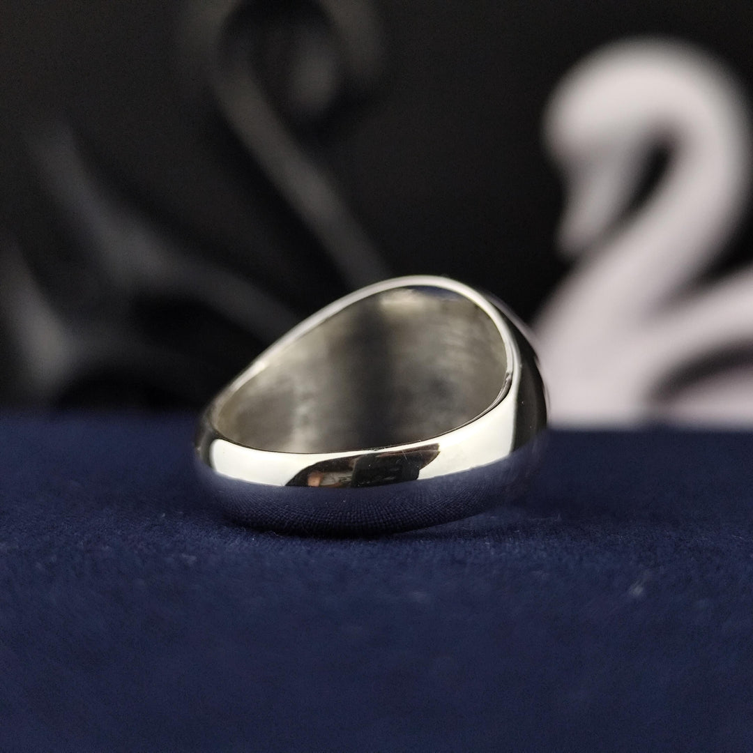 Personalized Amor Fati Ring with Skull Design - Memento Mori Jewelry