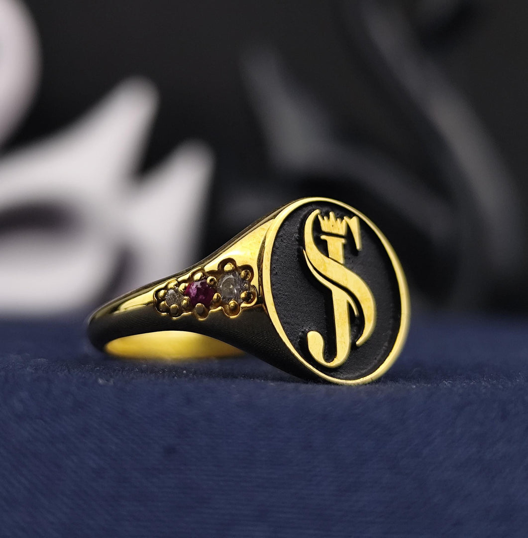 This elegant gold-plated name ring is a delicate and timeless piece, crafted for women who appreciate personalized jewelry. Featuring a custom-engraved name and a sparkling gemstone accent, this dainty ring is perfect for daily wear or special occasions. A meaningful and stylish gift for birthdays, anniversaries, or any milestone, this custom jewelry piece adds a personal touch to any collection.