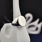 Load image into Gallery viewer, Customizable oval silver ring, designed with a smooth blank surface for engraving. Ideal for those who appreciate simple yet elegant jewelry.