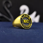 Load image into Gallery viewer, Elegant silver ring engraved with a first and last name. Ideal for those seeking a meaningful, custom jewelry piece, representing the connection of family names in a timeless, beautiful design.