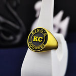 Load image into Gallery viewer, Personalized gold name ring, custom engraved with first and last names, combining elegance and sentiment. A sophisticated gift choice, ideal for special celebrations or daily wear.