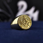 Load image into Gallery viewer, High-quality Freemason ring in gold, crafted to represent Masonic brotherhood and tradition.