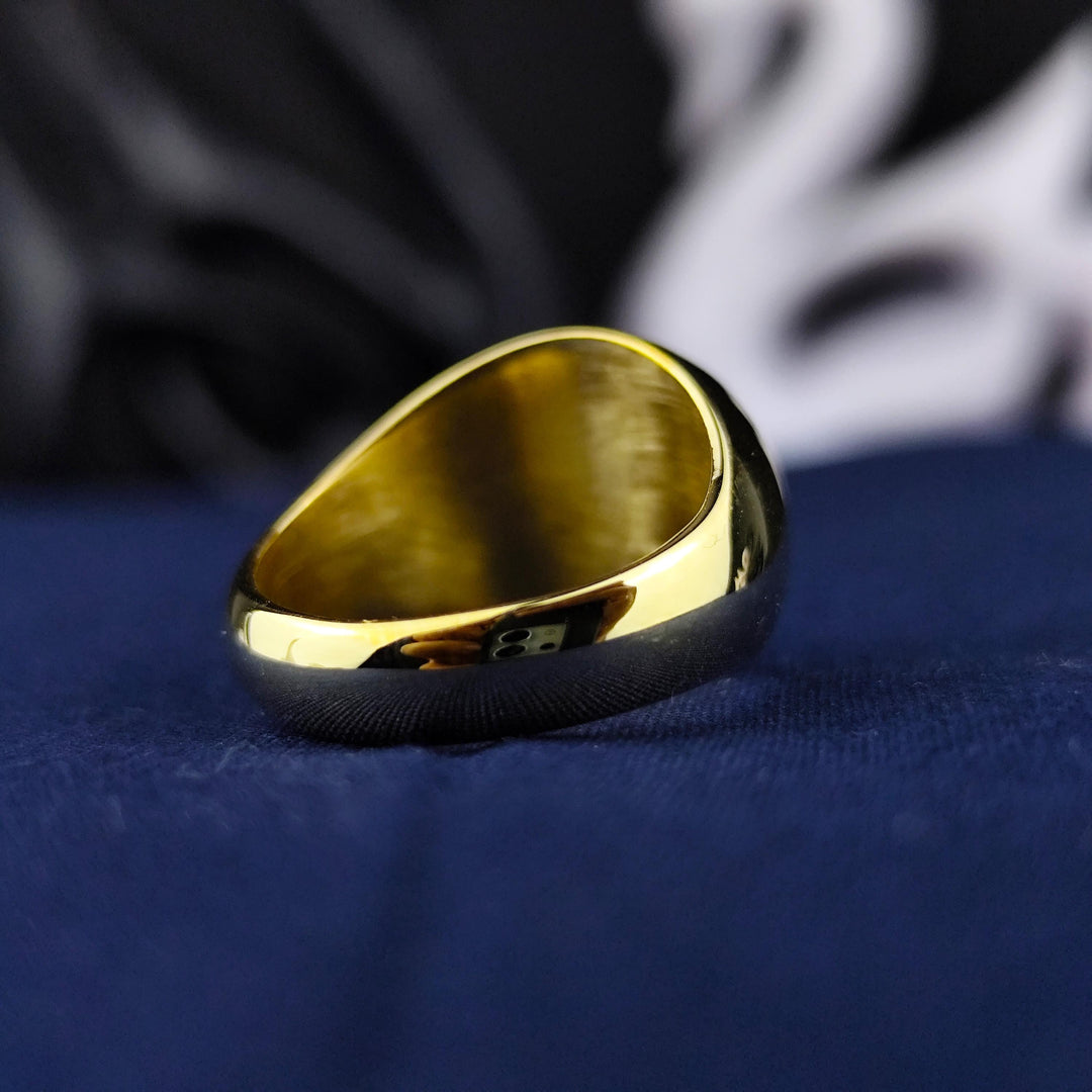 Custom gold Mason ring with detailed craftsmanship, perfect as a gift for dedicated Mason members.