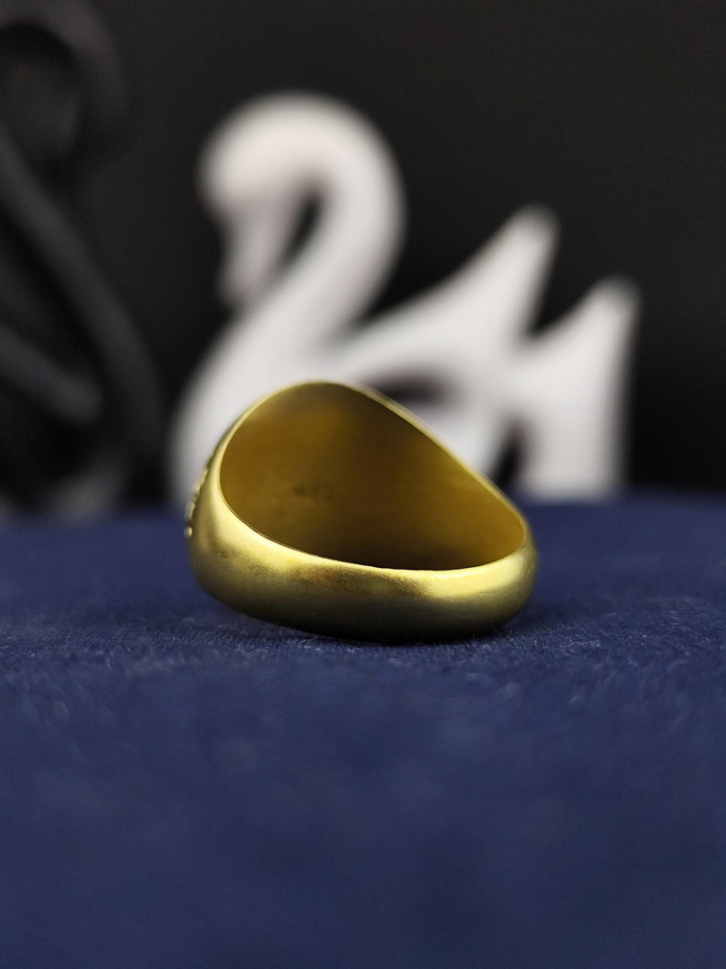 This gold-plated Masonic lodge ring is a striking signet piece, engraved with a square and compass design alongside a custom lodge number. Crafted in sterling silver with a vermeil finish, it balances tradition with elegance. Ideal for Masons who seek a sophisticated, wearable symbol of their brotherhood. A perfect keepsake or ceremonial piece for dedicated members of the Freemasonry fraternity.