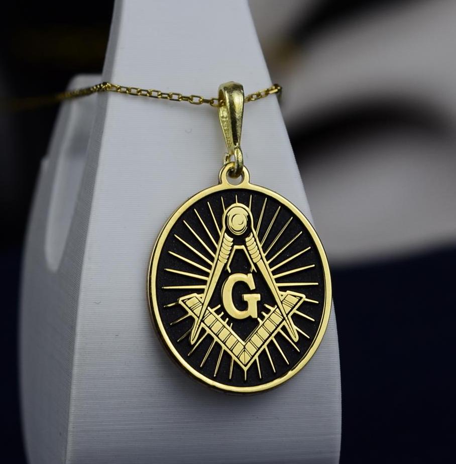 Unique Masonic charm necklace crafted with precision and symbolic design, perfect for celebrating Freemason values and achievements.