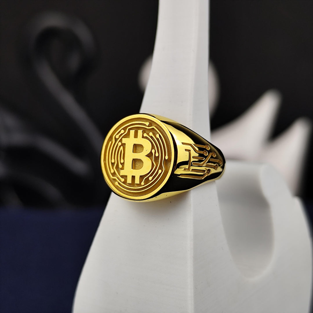 High-end Bitcoin jewelry piece crafted for investors who believe in digital currency. A stylish and symbolic addition to any jewelry collection.