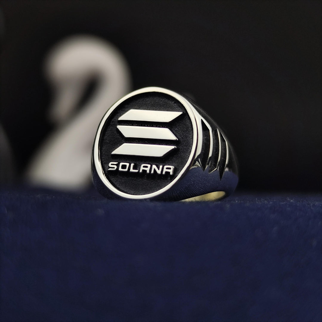 Elegant silver Solana band ring featuring a modern design that reflects financial innovation and digital currency trends. A perfect gift for crypto lovers.