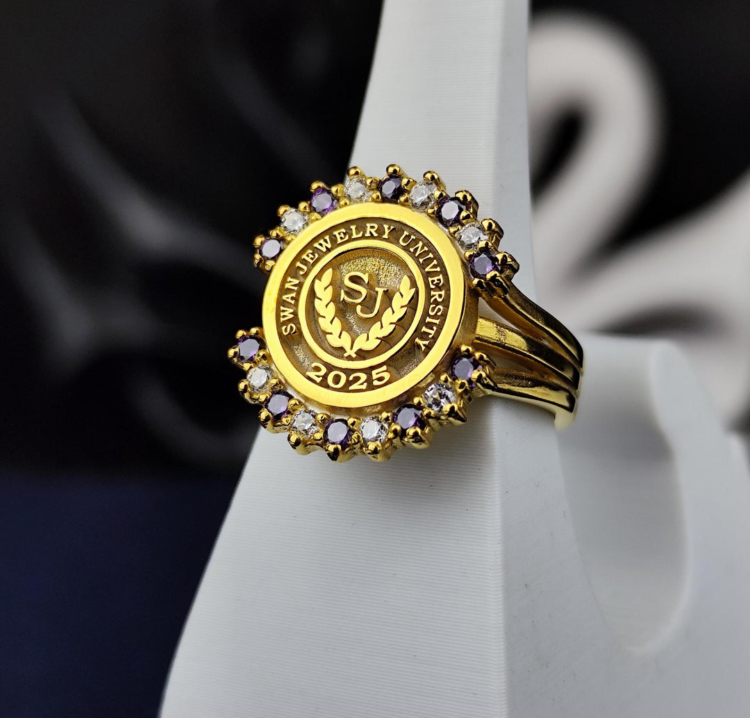 Personalized school ring for women, crafted to celebrate academic accomplishments. A stylish and meaningful addition to any jewelry collection.