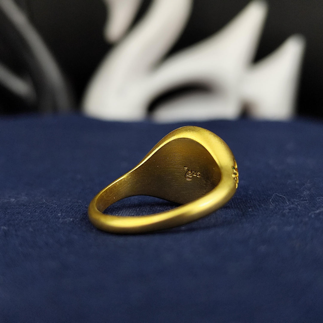 Elegant vermeil class ring designed for women, blending a classic gold plated finish with a refined stone setting. A stylish and symbolic piece.
