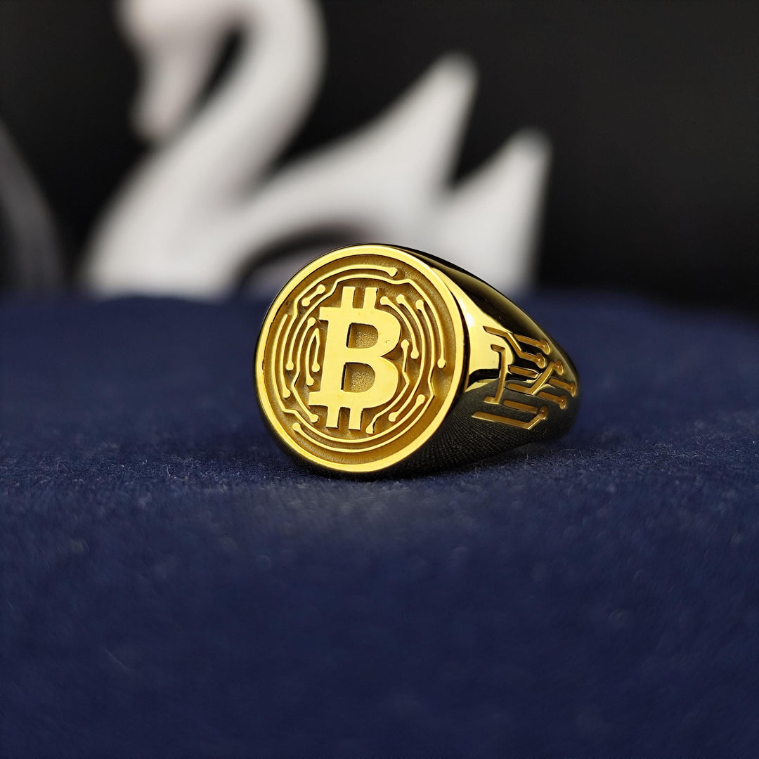 Elegant blockchain-inspired Bitcoin signet ring, offering a unique blend of style and symbolism. A must-have accessory for crypto traders and investors.