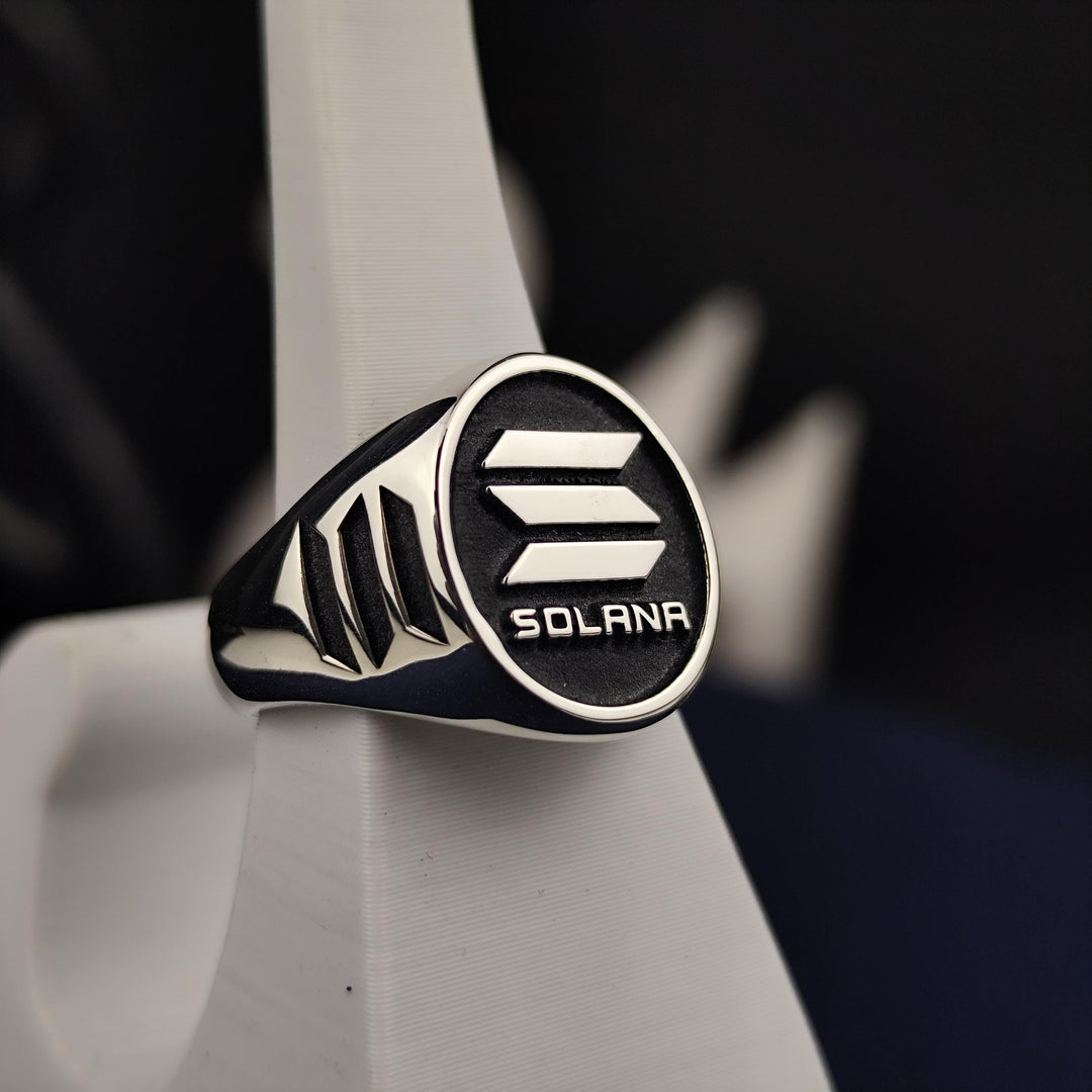 Crypto-inspired silver Solana ring with a minimalist touch, blending modern aesthetics with the significance of digital currency investments.