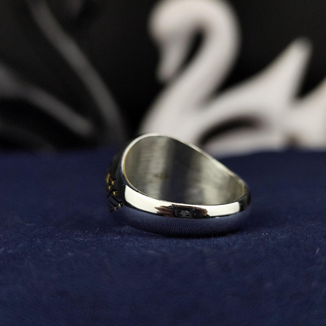 Personalized silver Bitcoin ring, crafted to symbolize innovation and financial independence. A perfect blend of style and blockchain technology.