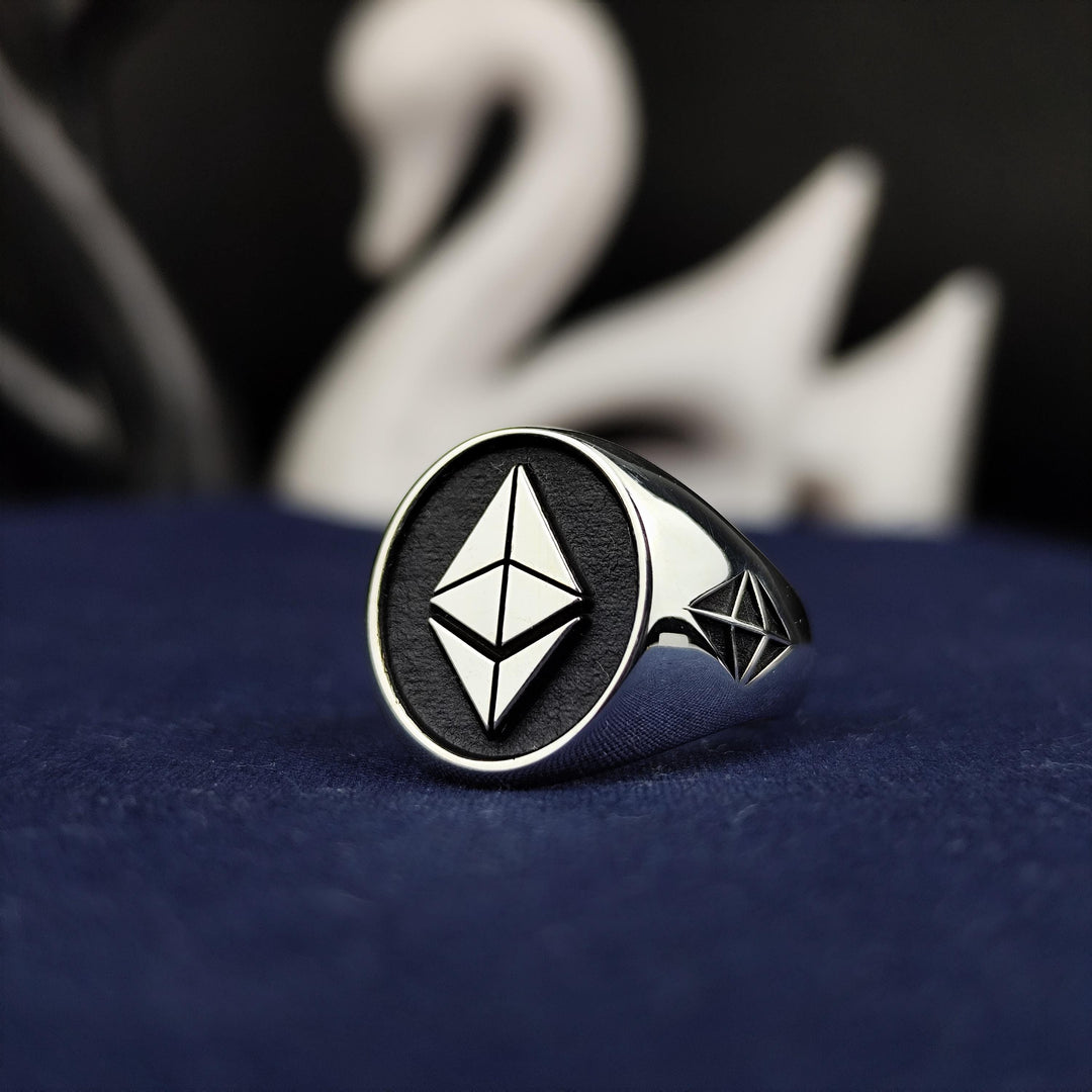Minimalist Ethereum ring in sterling silver, featuring a sleek and modern design that represents the power of blockchain and financial independence. A perfect gift for crypto traders.