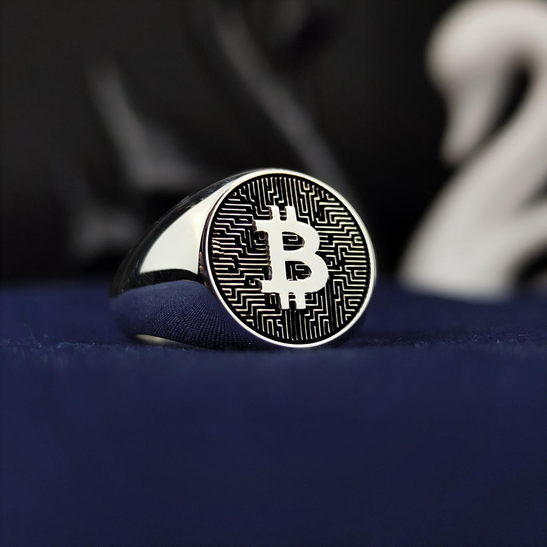 Elegant Bitcoin silver ring crafted with attention to detail, blending minimalist style with blockchain symbolism. A versatile piece suitable for both casual and formal occasions.