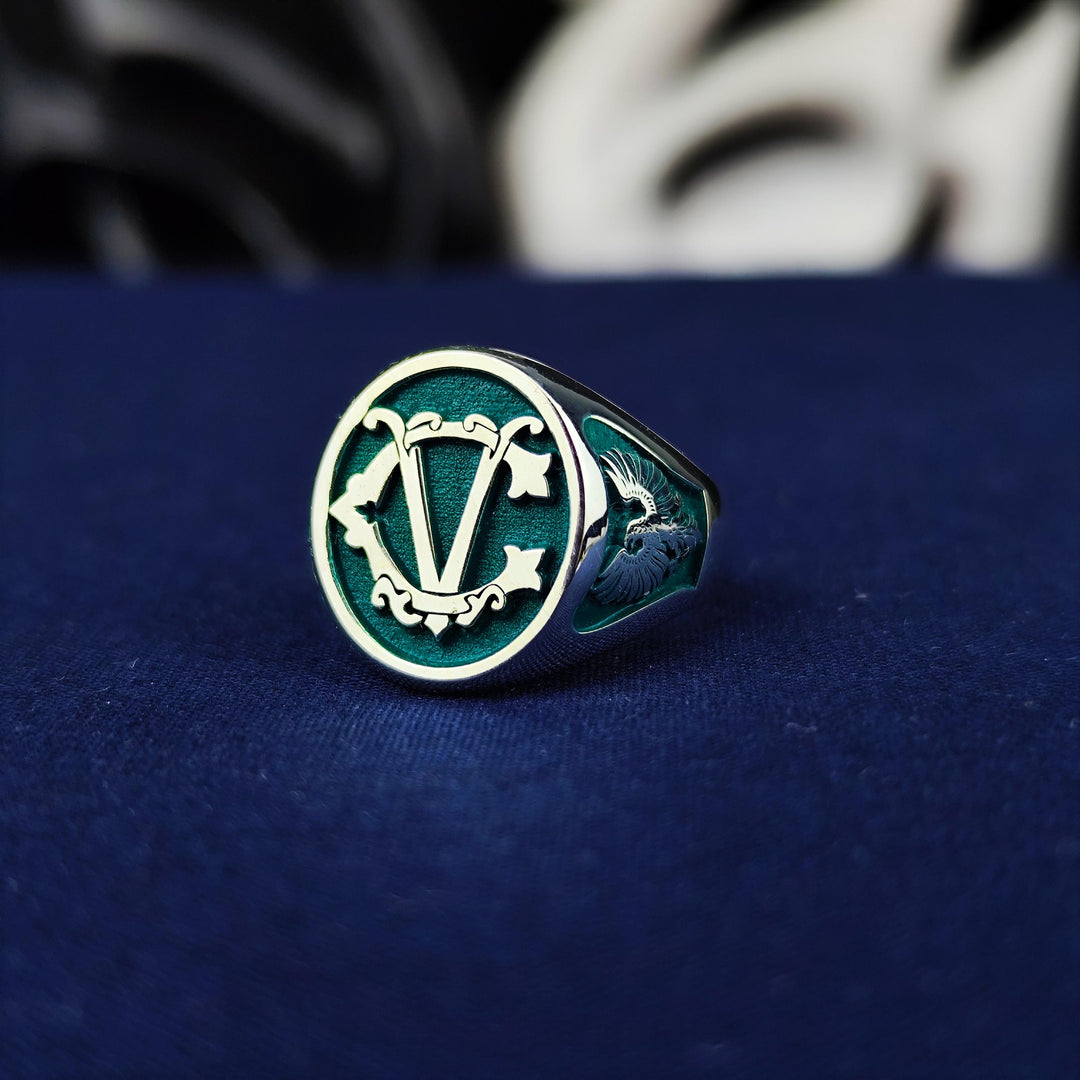 Engrave your initials or surname in this elegant two-letter monogram ring. This signet ring is crafted for both men and women, making it a perfect personalized gift for anniversaries, weddings, or special occasions. The polished and stylish design ensures that this unique jewelry piece can be worn daily or as a statement accessory.