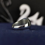 Load image into Gallery viewer, A beautifully designed two-letter monogram ring that makes a sophisticated statement. This custom initial name signet ring is made of high-quality silver or gold, offering a timeless and elegant look. Whether you wear it as a personal accessory or gift it to a loved one, this personalized letter ring is perfect for birthdays, anniversaries, or any special occasion.