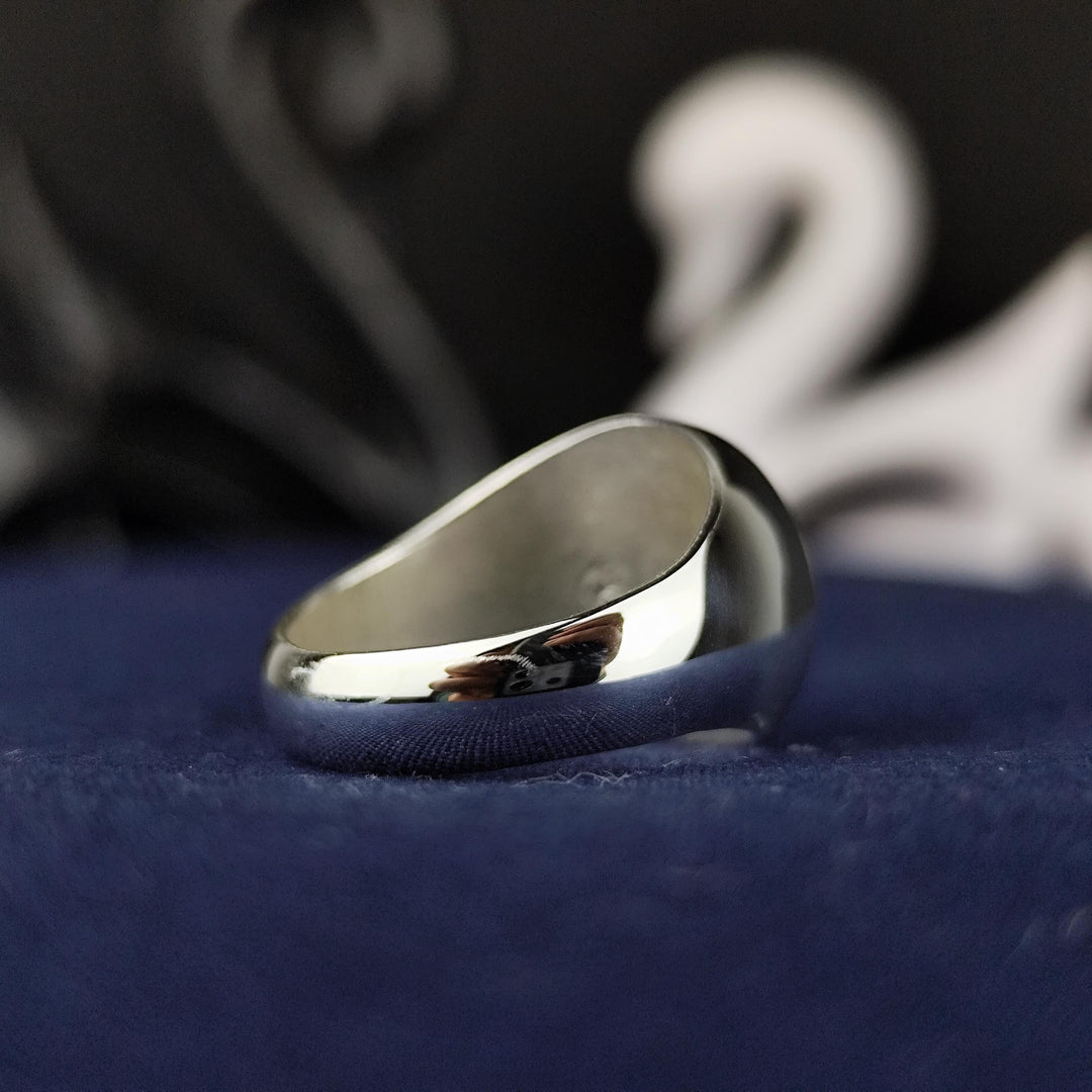 This elegant Christian cross ring is a unisex piece that blends faith with fashion. Handmade from silver, the crucifix signet band features a classic design suitable for both men and women. Whether you're looking for a meaningful Christian gift or a personal symbol of devotion, this ring is a perfect choice for everyday wear, Easter, or Christmas. A timeless and stylish religious accessory for believers.