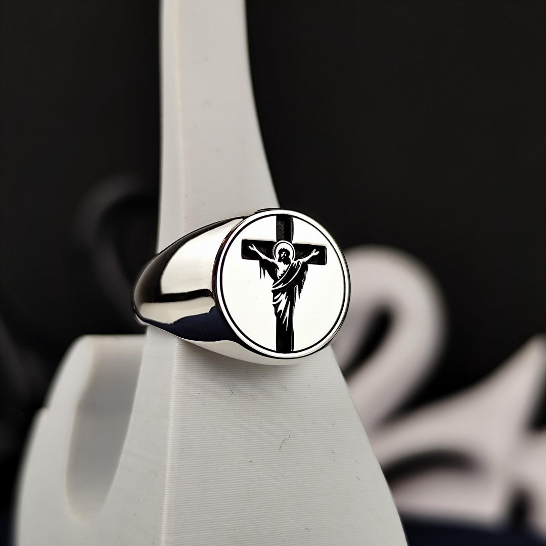 Handmade with care, this unisex Jesus and cross ring is a stunning silver crucifix signet band, designed for believers who want to express their faith. A timeless piece of religious jewelry, it is perfect for daily wear or as a special Christian gift. Whether for Easter, Christmas, or a spiritual milestone, this meaningful accessory serves as a symbol of devotion and an elegant reminder of Christian beliefs.