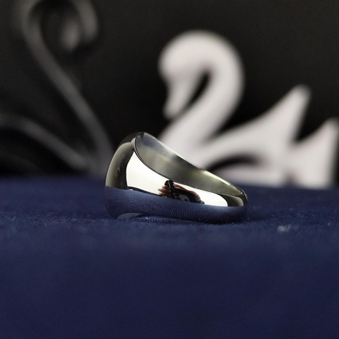 A classic unisex Jesus and cross ring, designed for those who want to carry their faith with them. This silver crucifix signet band is a stunning example of handmade Christian jewelry, perfect for both men and women. Whether worn as a daily reminder of belief or given as a Christian gift for Easter or Christmas, this ring serves as a lasting symbol of devotion and strength, blending beauty with spirituality.