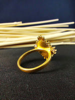 Load image into Gallery viewer, This delicate yet bold university ring features a baguette stone set in high-quality gold vermeil, making it a refined symbol of academic success. The elegant class signet ring is designed for women who appreciate both sophistication and meaning in their jewelry. A timeless and personalized graduation gift, crafted for students and alumni looking to cherish their educational journey.

