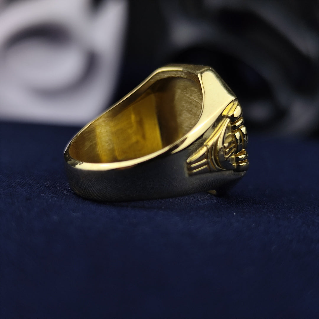 Personalized Men's Custom Coat of Arms Signet Ring with Family Crest