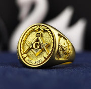 This elegant vermeil Masonic ring is crafted for Freemasons who seek a meaningful and sophisticated signet. Engraved with a custom lodge number, this gold-plated Freemason ring symbolizes brotherhood and tradition. Designed for men, this unique Masonic jewelry piece features intricate craftsmanship, making it a perfect gift for Master Masons, new initiates, or lifelong members who want to showcase their dedication with pride and style.