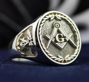 Handcrafted Freemason ring in gold featuring the iconic Masonic emblem, perfect for Mason members