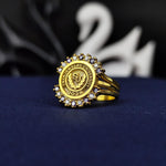 Load image into Gallery viewer, Stylish university ring for women, crafted with a refined design that celebrates academic pride. A thoughtful accessory for all occasions.
