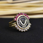 Load image into Gallery viewer, Personalized women’s class ring in gold plating, combining elegance and a timeless design. Ideal for college alumni and recent graduates.

