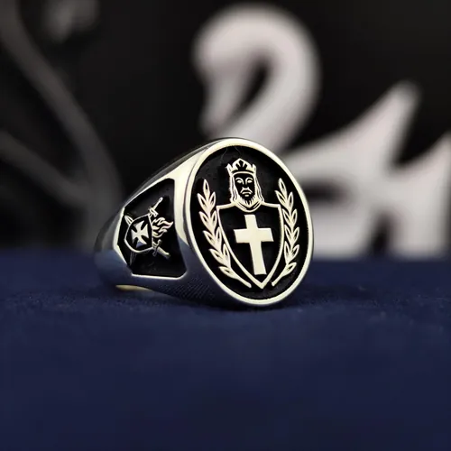 DeMolay Chevalier Ring – Crowned Head & Cross Shield – 925 Silver Masonic Youth Knight Signet Ring