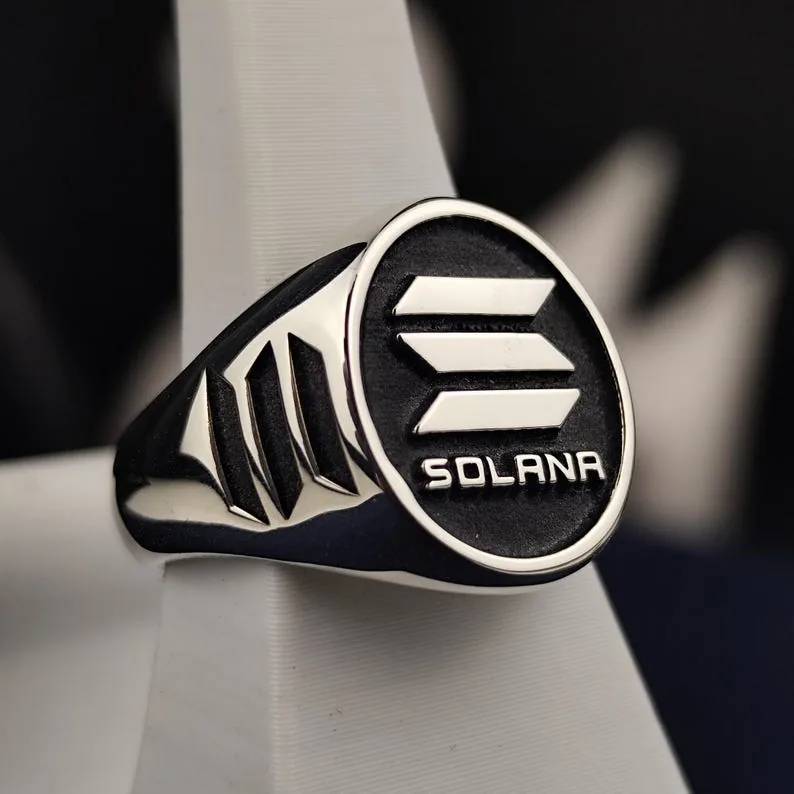 Silver Solana Ring - Stylish Blockchain Crypto Jewelry